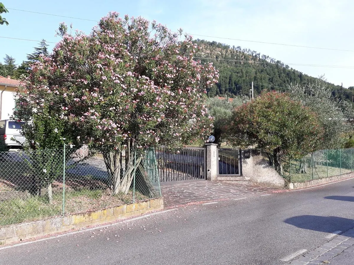Gli Oleandri B&B Vaiano  Vaiano (Tuscany)