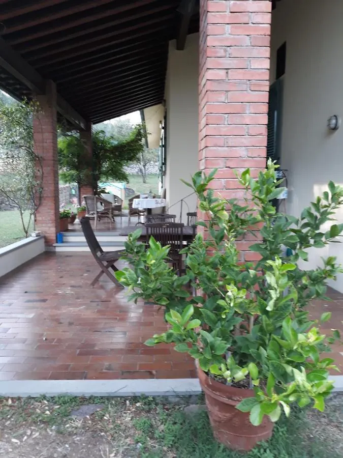 Gli Oleandri B&B Vaiano  Италия